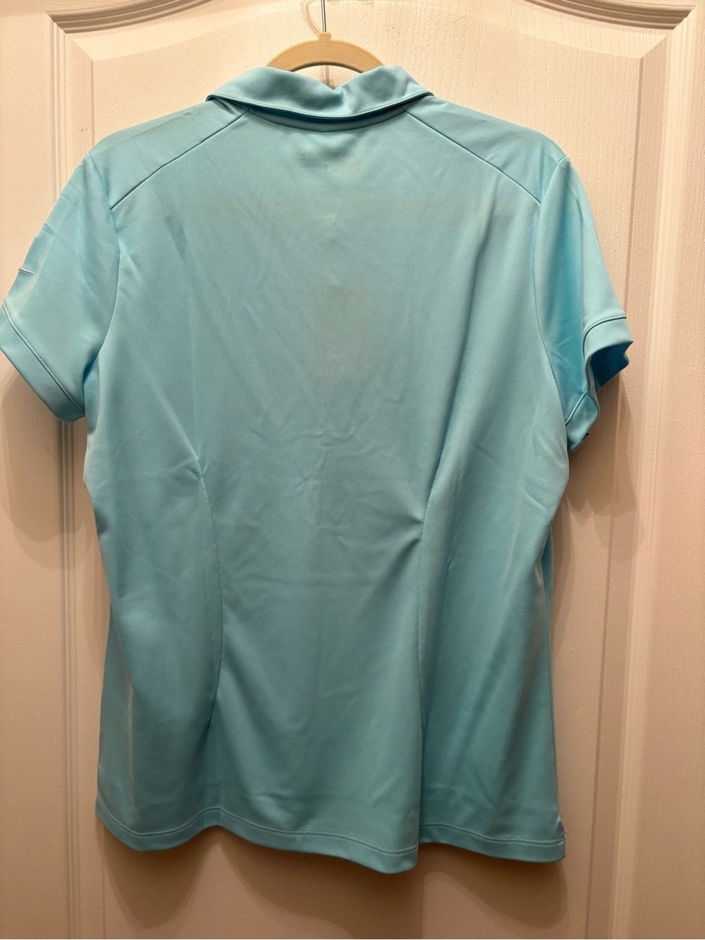 Nike Golf Dri Fit Women’s Aqua Button-Front Polo NWT - Picture 5 of 8